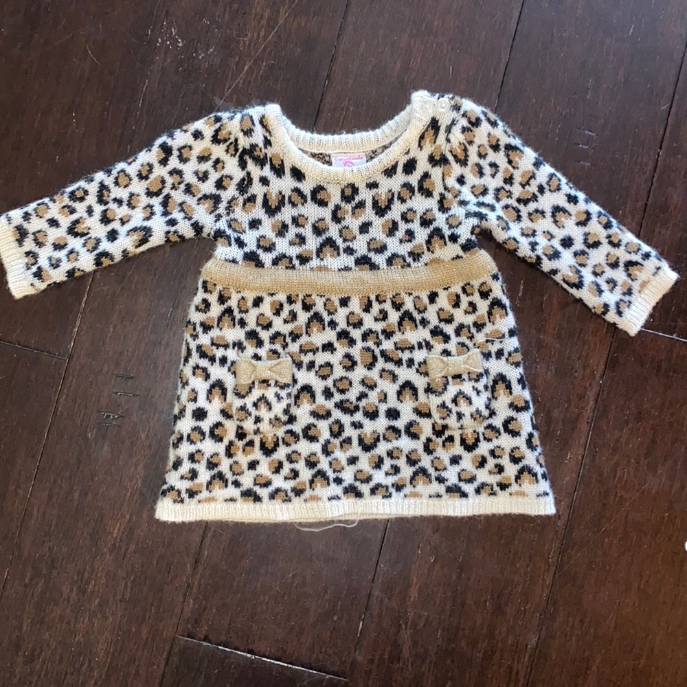 Leopard tunic length sweater